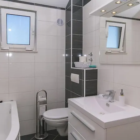 Apartment With A Parking Space Brela, Makarska - 20739 Brela
