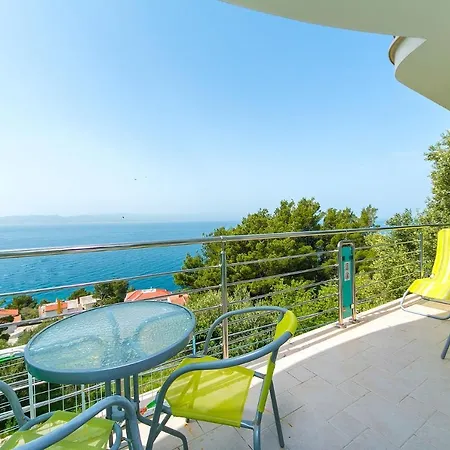 With A Parking Space Brela, Makarska - 20739 Brela