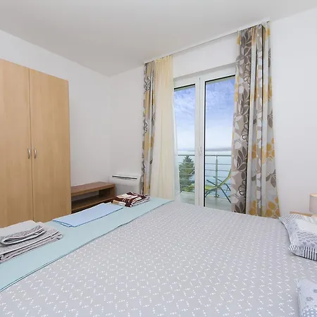 Apartment With A Parking Space Brela, Makarska - 20739