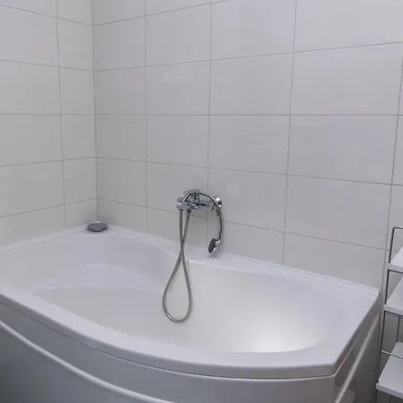 Apartament With Parking Space - Makarska - 20739 *