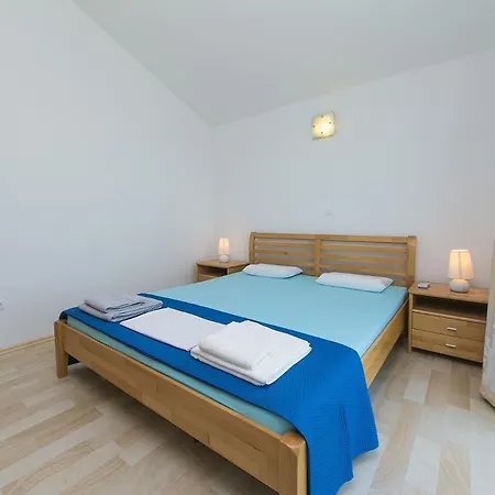 With A Parking Space Brela, Makarska - 20739 Apartment